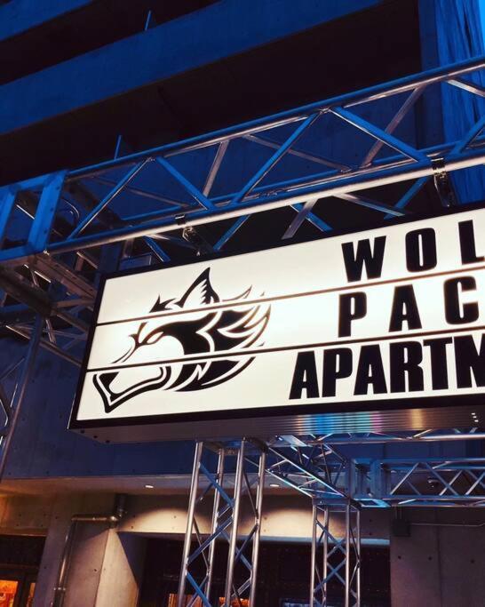 Wolf Pack Apartment 33 Osaka Exteriör bild