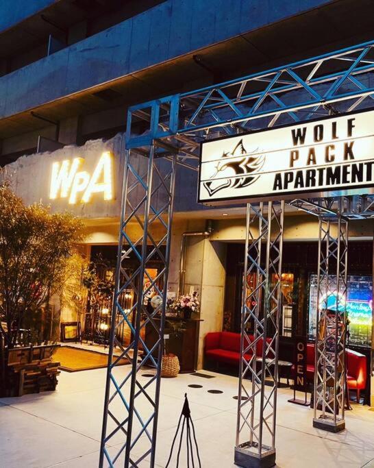 Wolf Pack Apartment 33 Osaka Exteriör bild